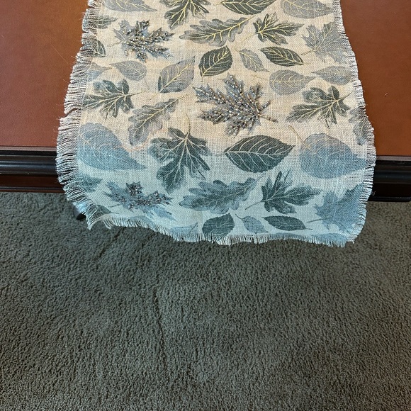 Beaded Table Runner - Picture 5 of 8